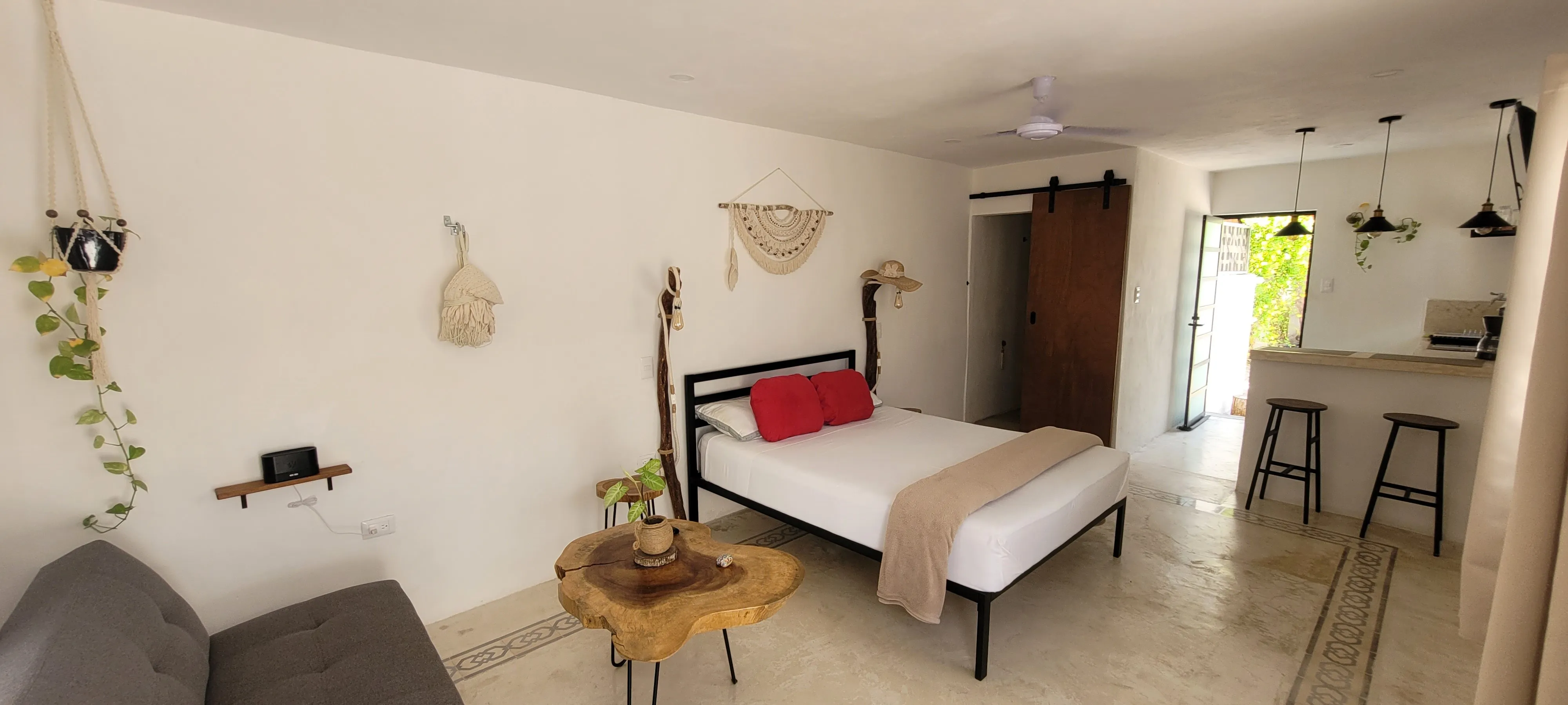 Dormitorio Suite Pakaal Estilo Boho con hamaca